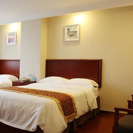 Greentree Inn Jiangsu Zhenjiang Dingmao Industrial Park Wode Square Express Hotel Esterno foto