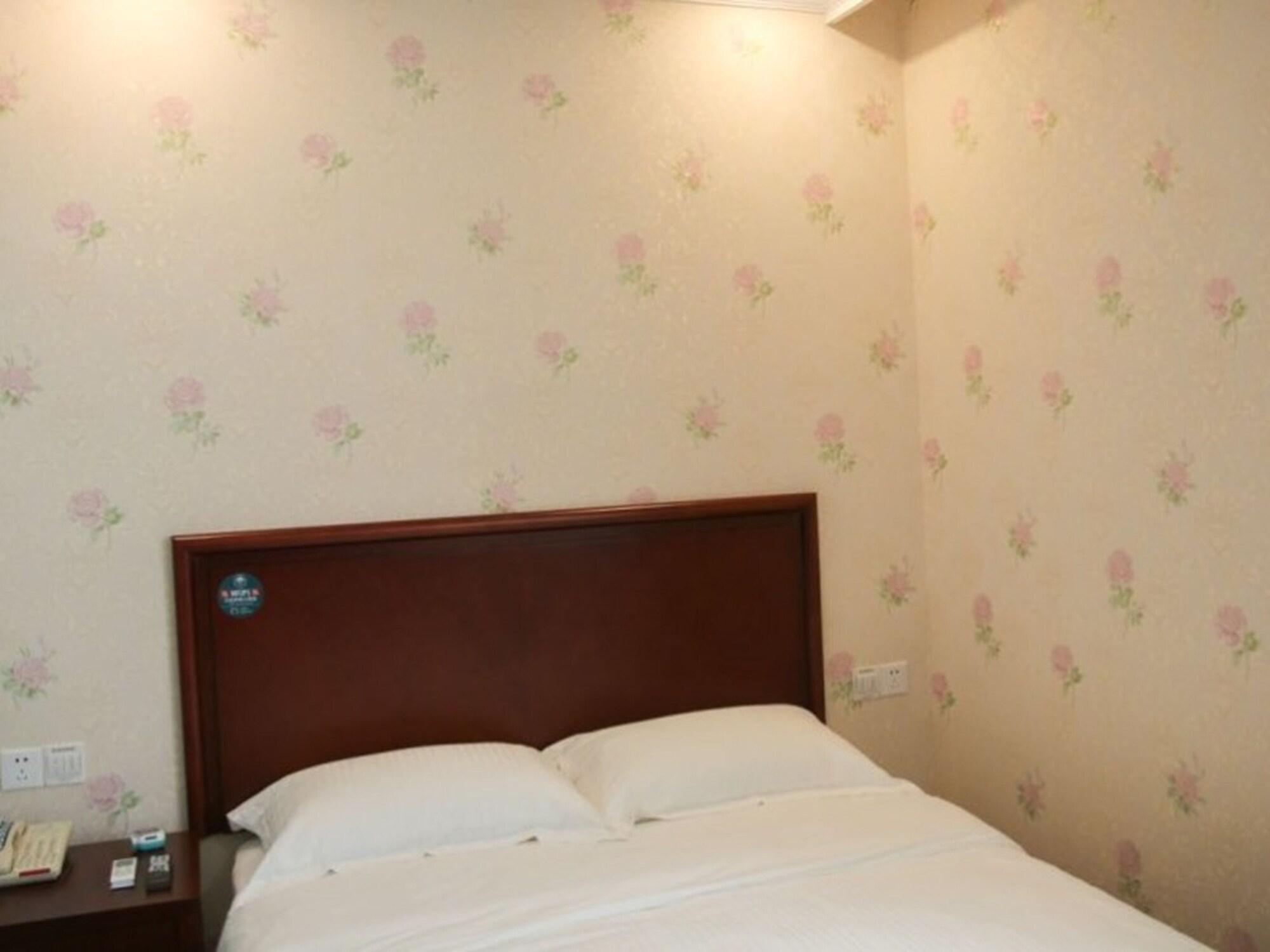 Greentree Inn Jiangsu Zhenjiang Dingmao Industrial Park Wode Square Express Hotel Esterno foto