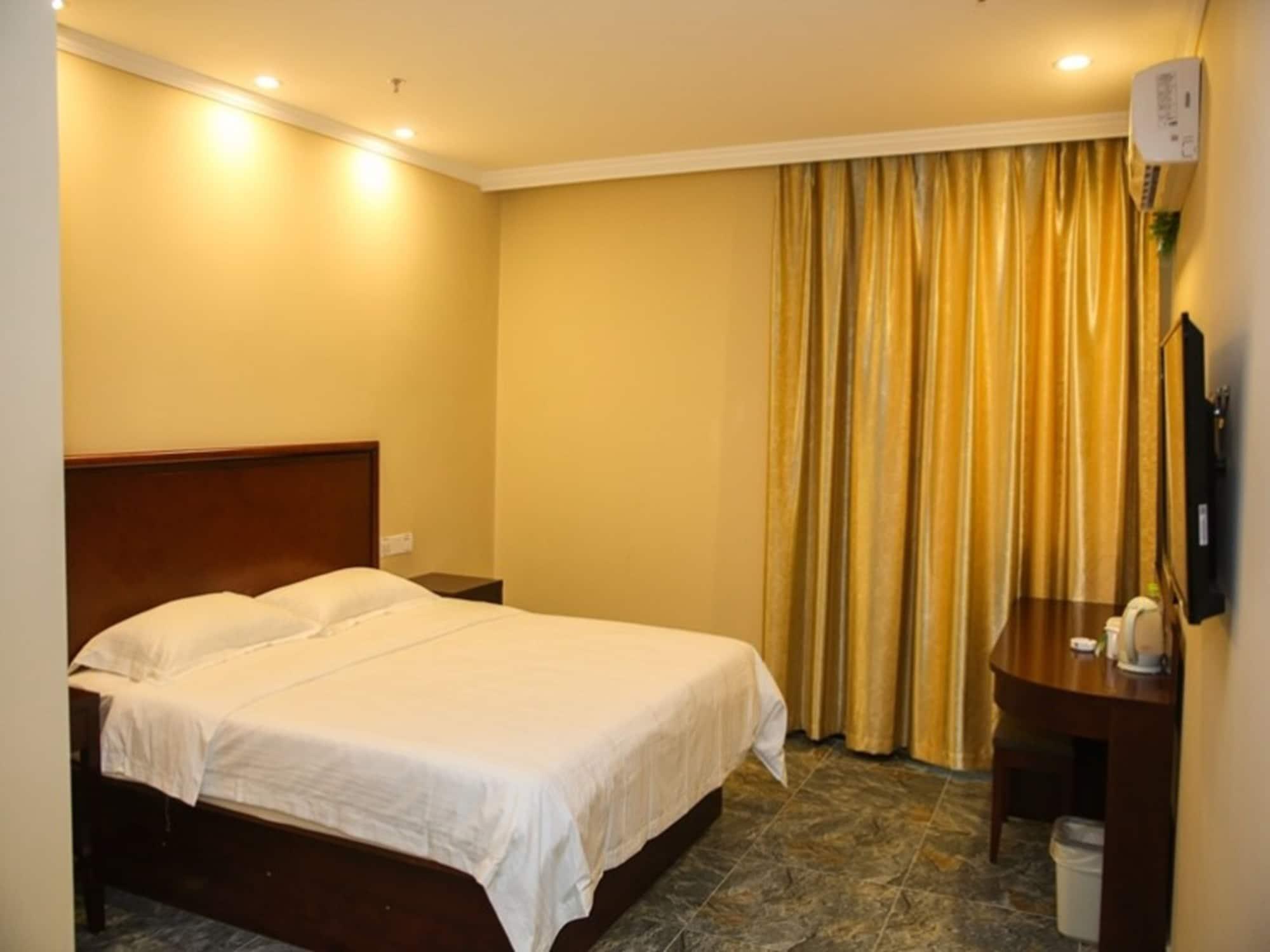 Greentree Inn Jiangsu Zhenjiang Dingmao Industrial Park Wode Square Express Hotel Esterno foto