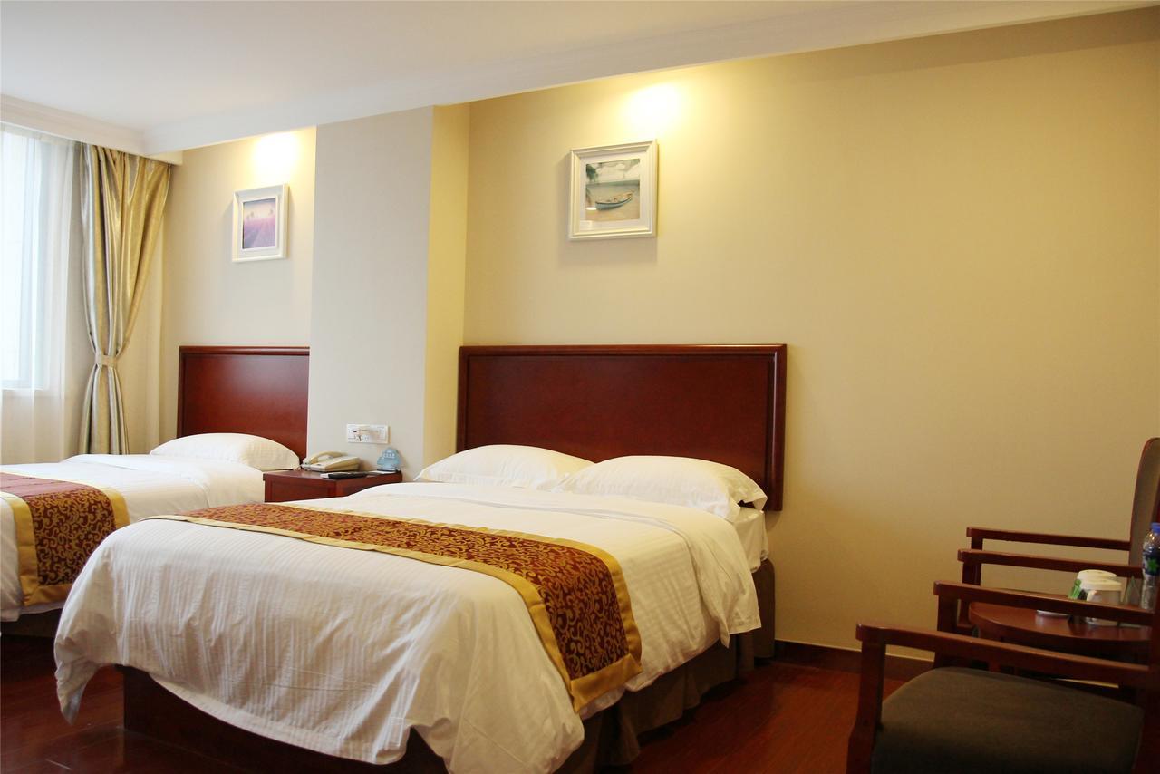 Greentree Inn Jiangsu Zhenjiang Dingmao Industrial Park Wode Square Express Hotel Esterno foto