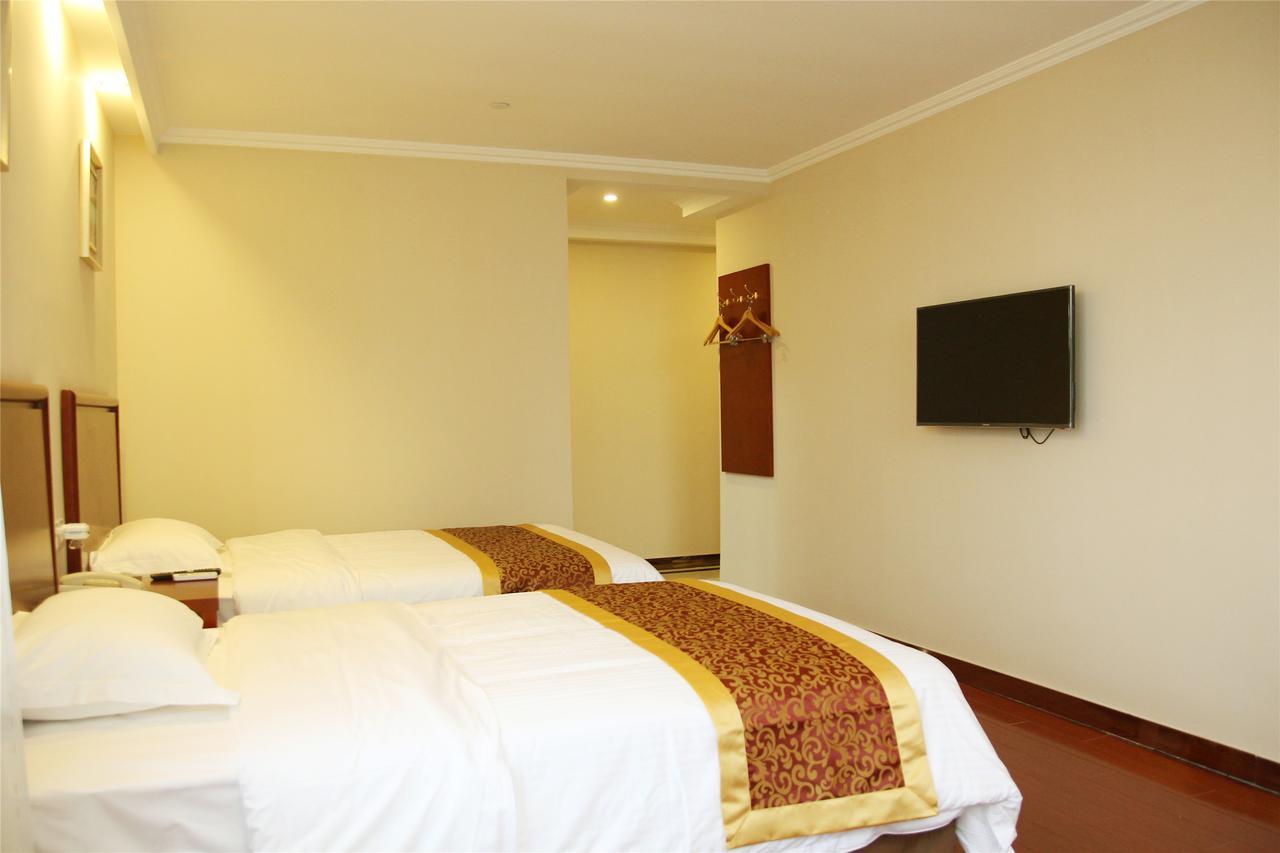 Greentree Inn Jiangsu Zhenjiang Dingmao Industrial Park Wode Square Express Hotel Esterno foto