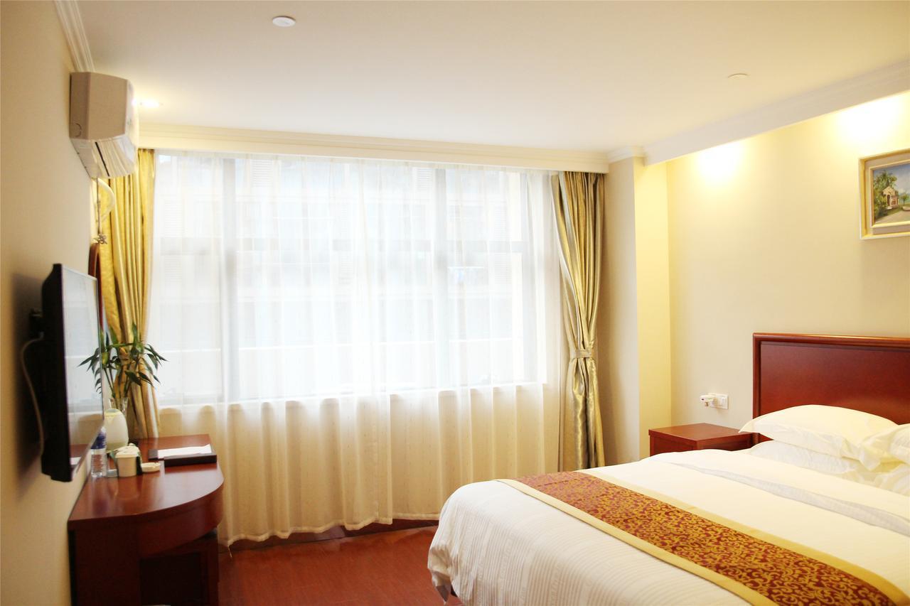 Greentree Inn Jiangsu Zhenjiang Dingmao Industrial Park Wode Square Express Hotel Esterno foto