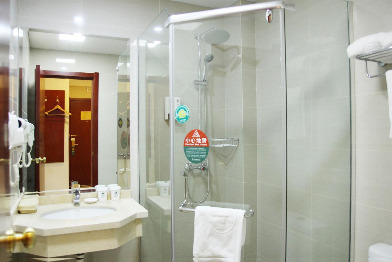 Greentree Inn Jiangsu Zhenjiang Dingmao Industrial Park Wode Square Express Hotel Esterno foto