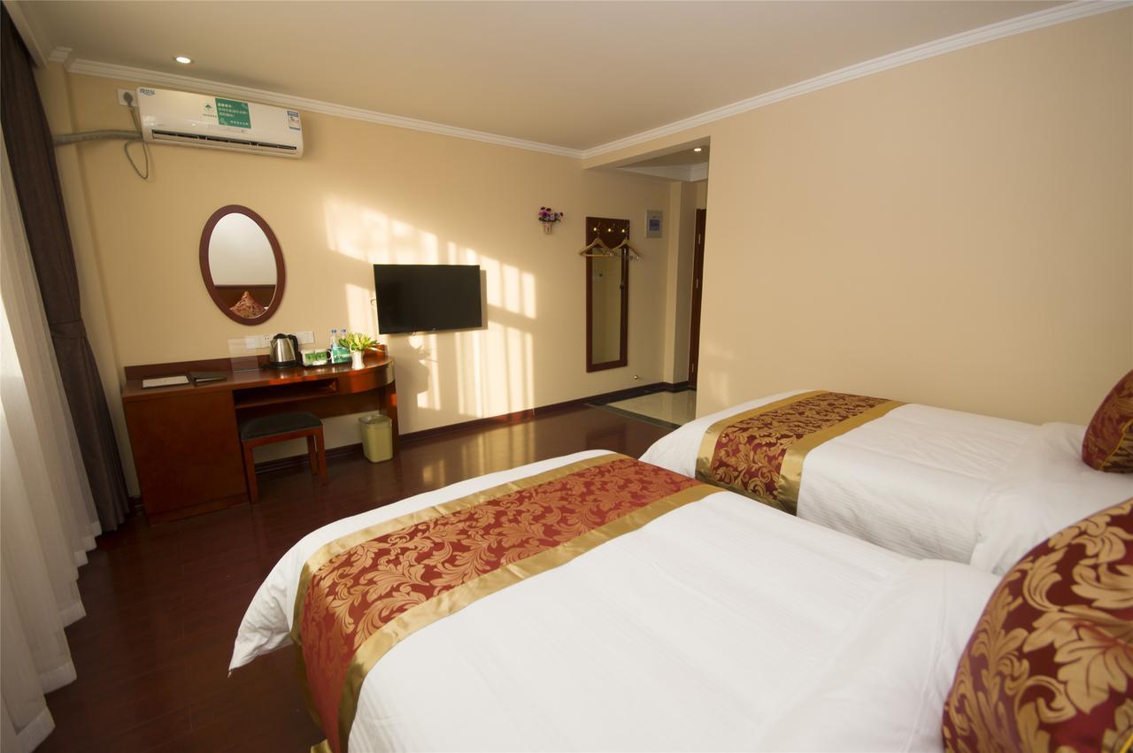 Greentree Inn Jiangsu Zhenjiang Dingmao Industrial Park Wode Square Express Hotel Esterno foto
